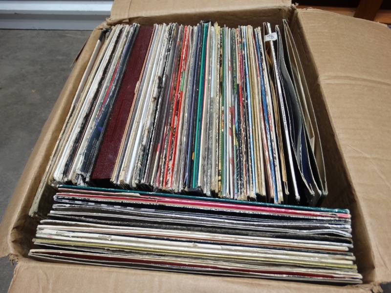 lot 17807 image: Lot of various records.