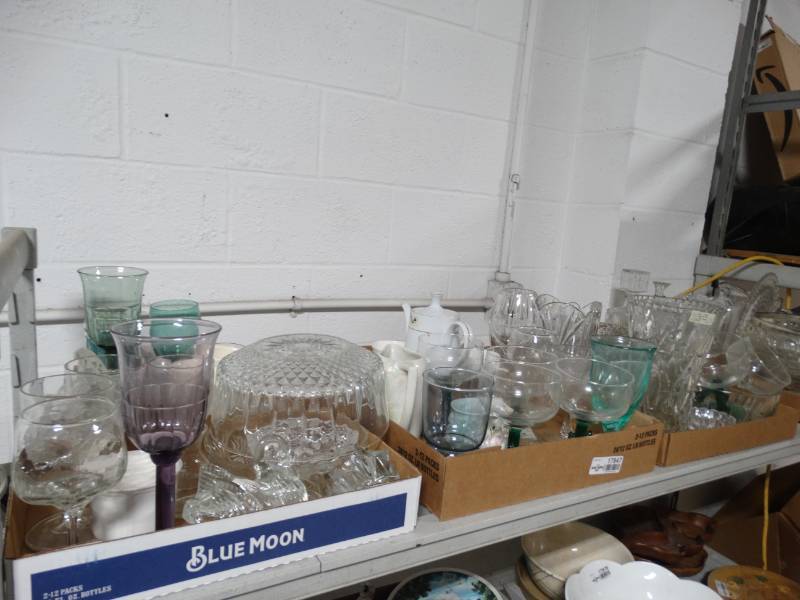 lot 17847 image: Large lot of nice glassware.