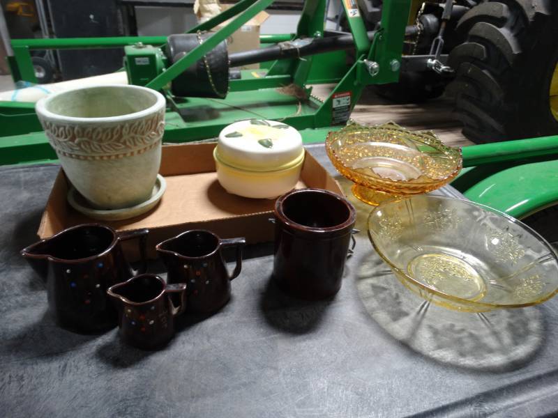 lot 17866 image: Lot of pottery pitchers, bowls, & dishes.