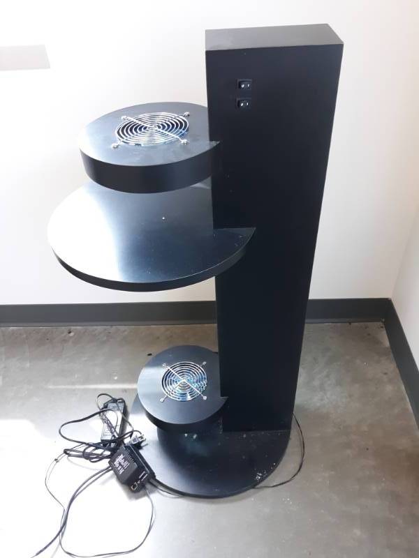 lot 1001 image: Manicure Freestanding Single Sided Nail Drying Station