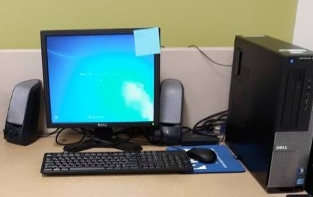 lot 1136 image: Optiplex Desktop Computer Set