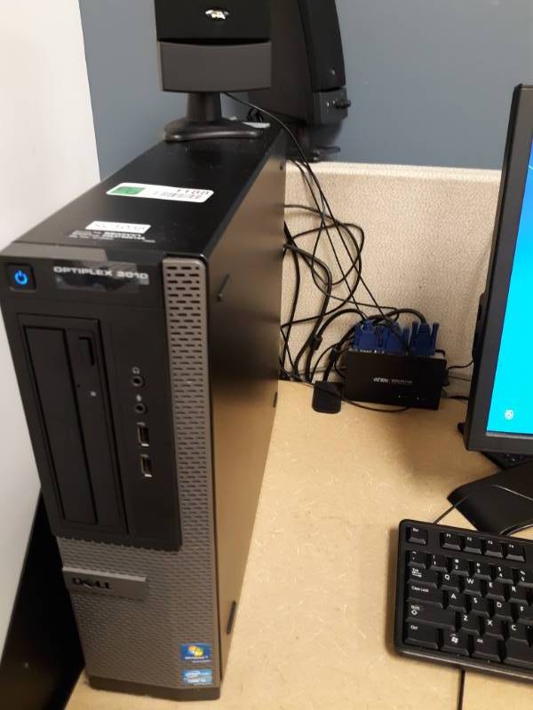 lot 1188 image: Dell Optiplex 2010, Video Splitter and Monitor