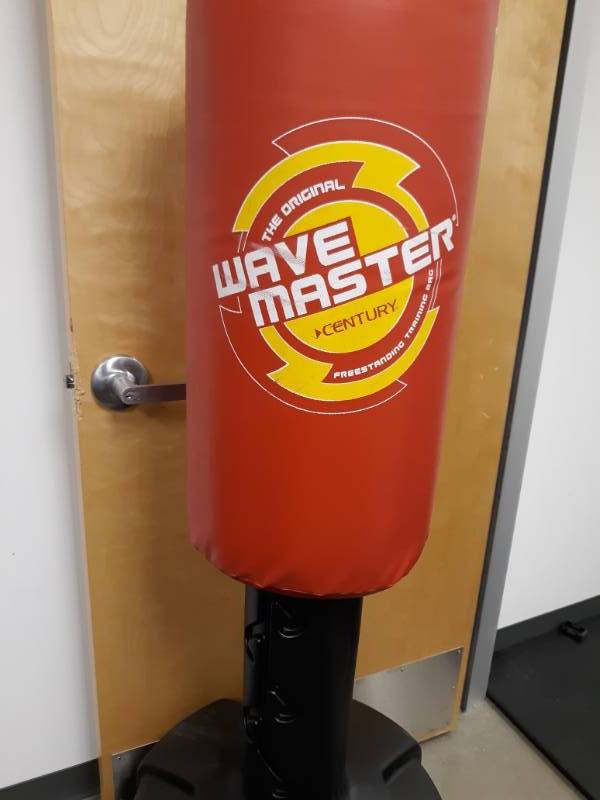 lot 2003 image: The Original Wave Master Century Freestanding Training Bag