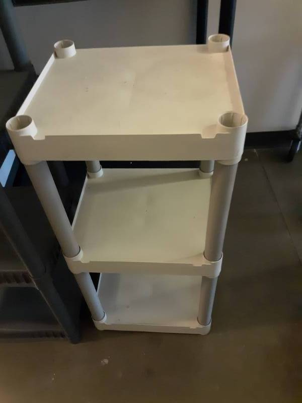 lot 2062 image: 3 Shelf Plastic HD Shelving Unit