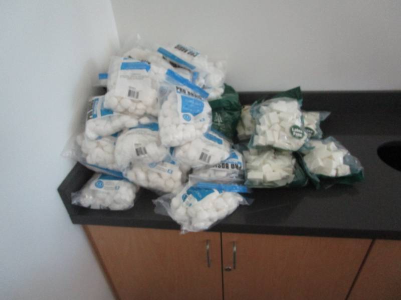 lot 1053 image: Lot of Pro Basic Marianna Bags Of Cotton Balls 100pc