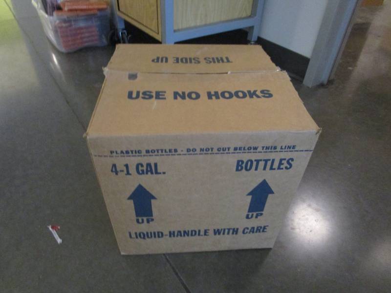 lot 1069 image: Case of Wild Cherry Shampoo 4 Gal Jugs
