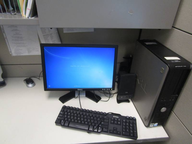 lot 1200 image: Dell Computer,  Keyboard, Mouse and Monitor