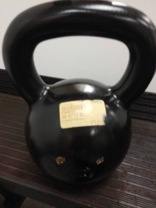 lot 2017 image: 40lb Kettlebell Weight MSRP $119.40
