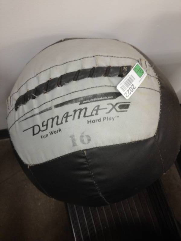 lot 2022 image: Dynamax 16lb Medicine Ball