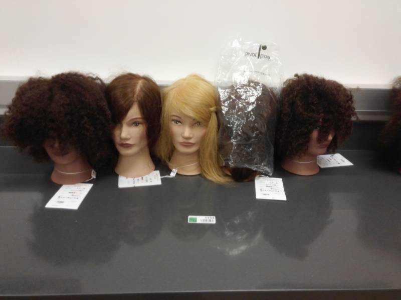 lot 1154 image: Lot of 5 Marianna Mannequin Heads with Hair