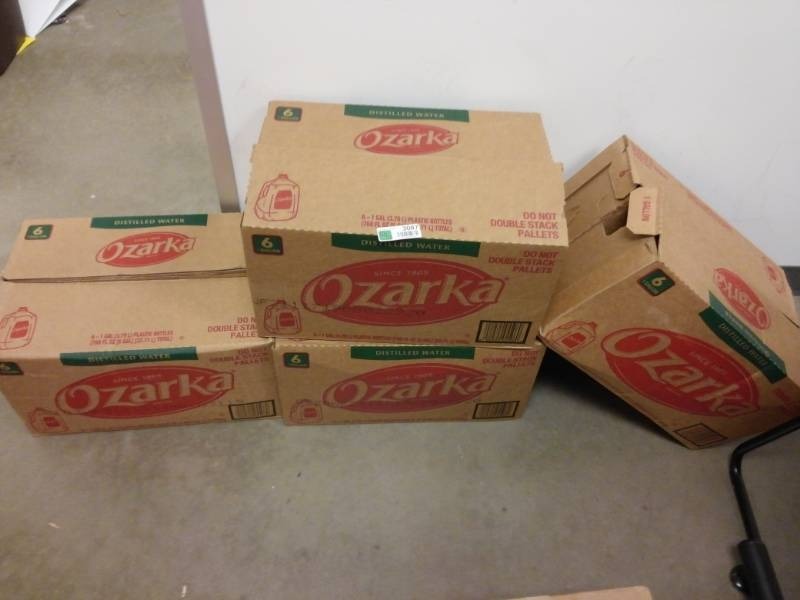 lot 3087 image: 4 Cases of Ozarka Distilled Water 24 Gallons