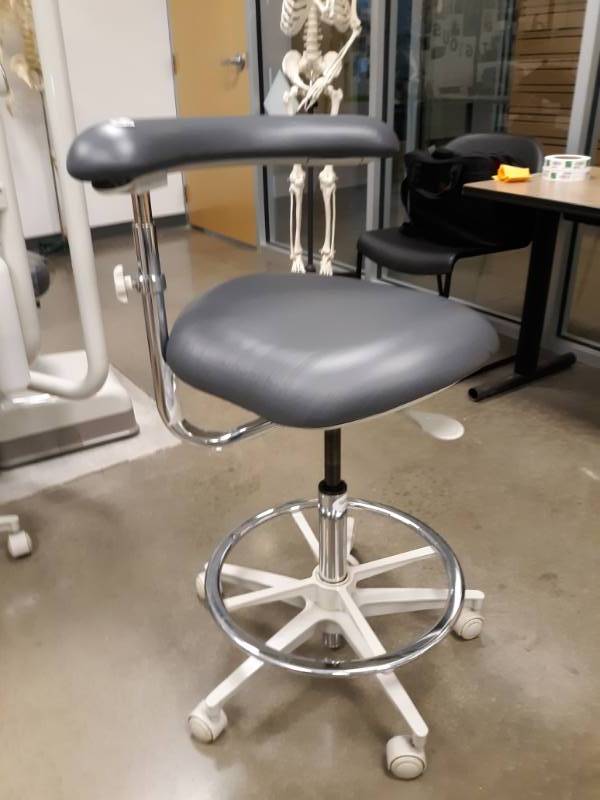 lot 3076 image: Rolling SS Padded Stool with Armrest