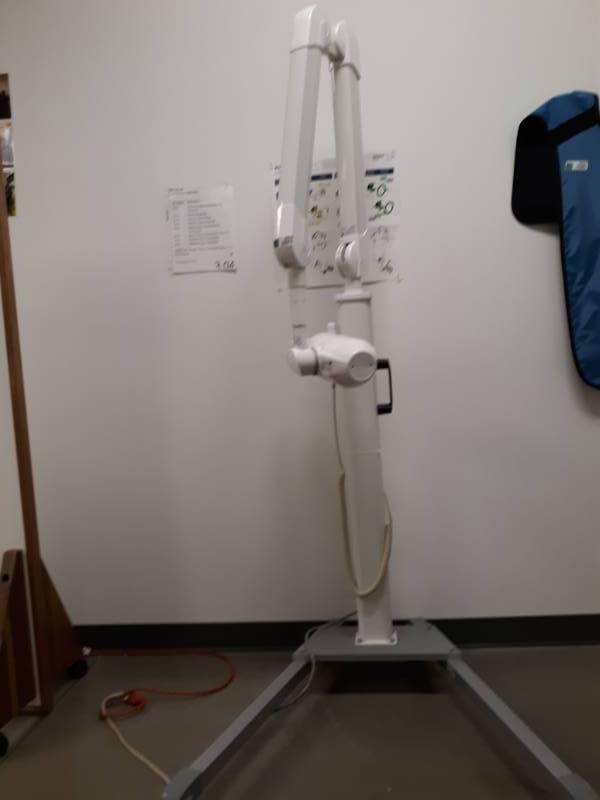 lot 3002 image: X-Ray Unit - XZeal Z70 Mobile with Stand