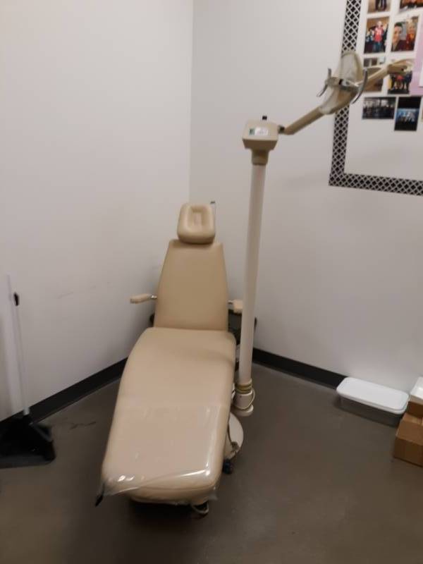 lot 3010 image: Royal Model LFII Dental Chair and Dental Light