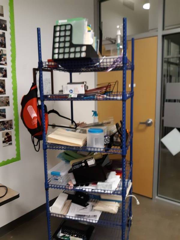 lot 3089 image: Rolling HD Metro Shelf Contents Included