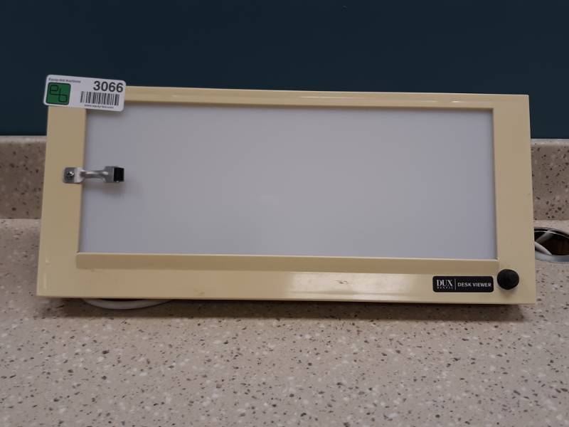 lot 3066 image: DUX Dental Luminator X-Ray Light Box