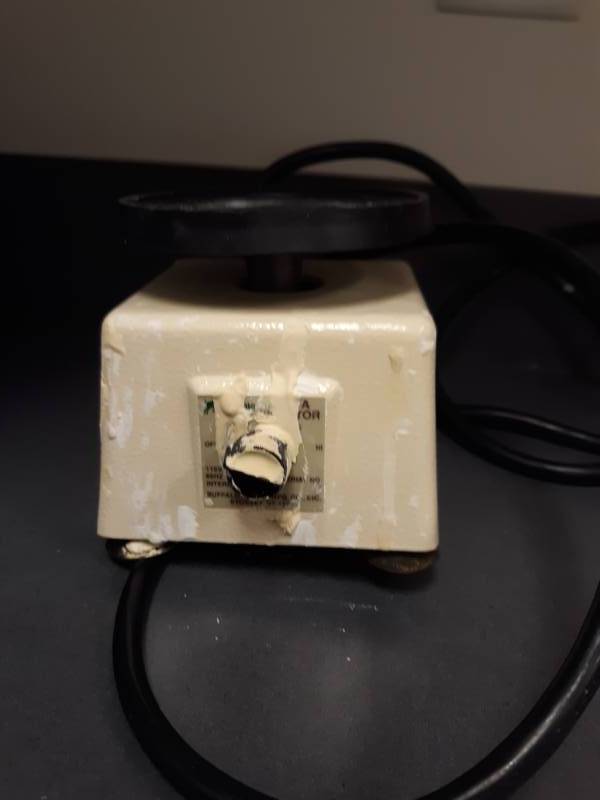 lot 3015 image: Buffalo Dental Buffalo Vibrator #1A, 3 speed