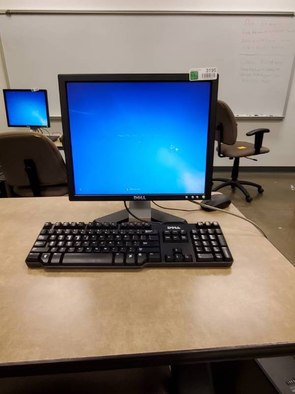 lot 3195 image: Dell Optiplex 780 with Monitor, Mouse  & Keyboard