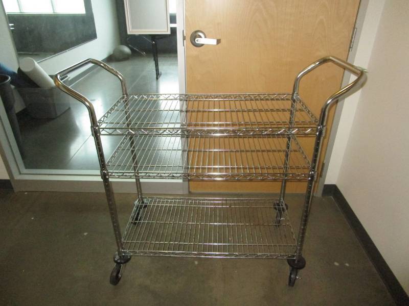 lot 2063 image: Metro Rack Rolling Cart