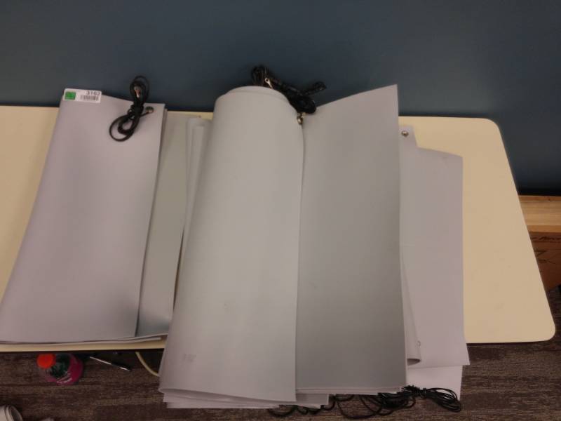 lot 3163 image: Electric Pads - 17 pcs