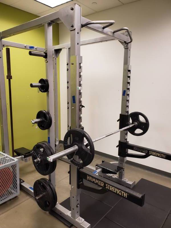 lot 2077 image: HAMMER STRENGTH DOUBLE POWER CAGE Weights and Bars Not Included