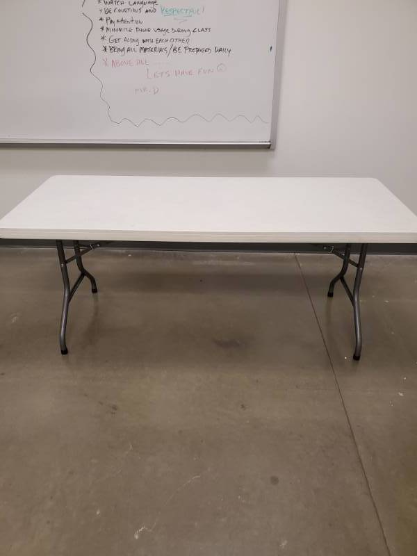 lot 3206 image: 6ft. Lifetime Folding Table
