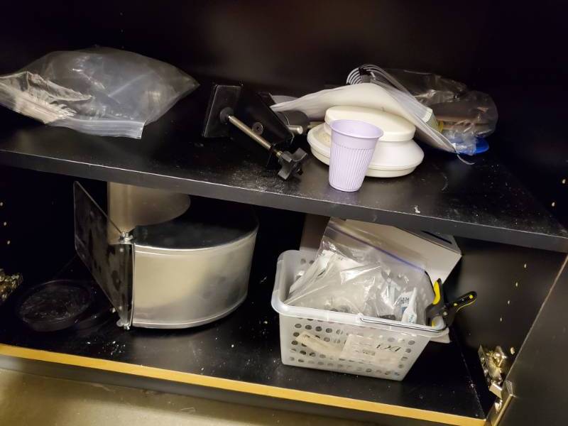 lot 3662 image: Cabinet Full of DentalLab Supplies