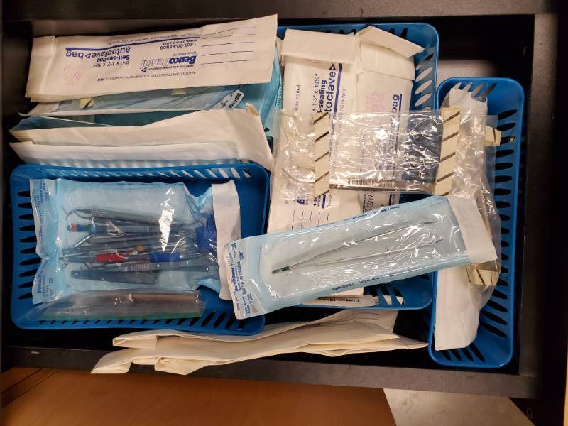 lot 3664 image: Drawer Full of DentalLab Supplies