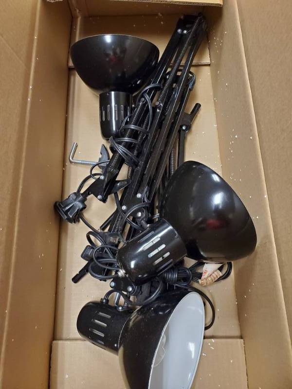 lot 3674 image: Lot of Clamp on Lamps