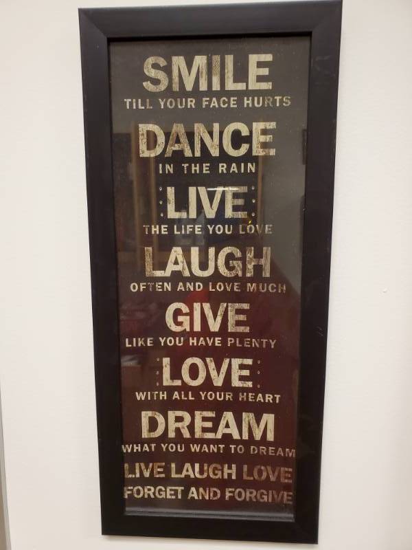 lot 3676 image: Wall Decor