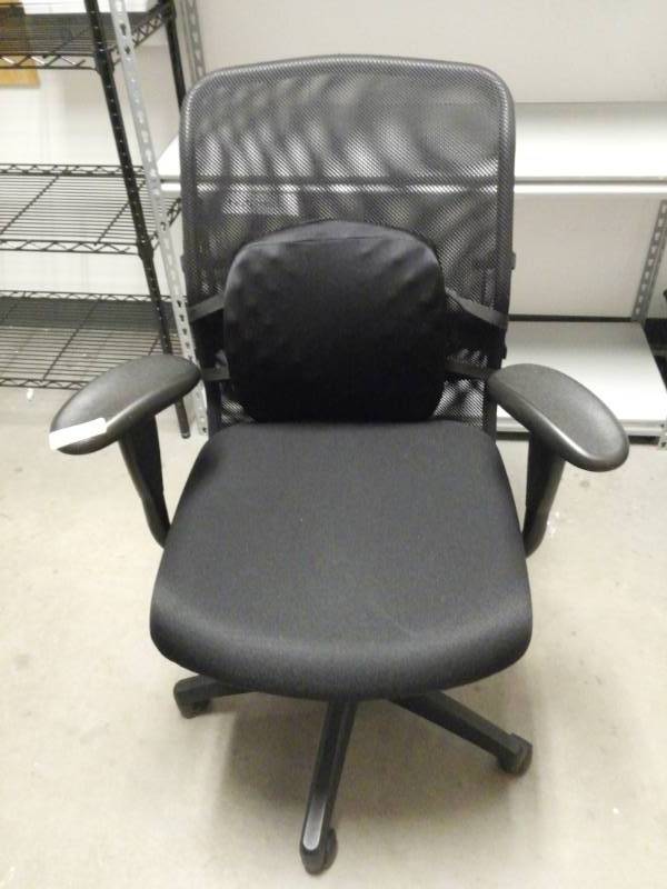 lot 5404 image: Mesh Back Office Chair