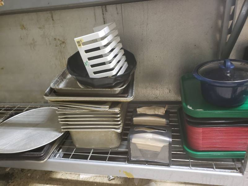lot 9134 image: Contents on shelf - Insert pans, serving trays, napkin dispensers
