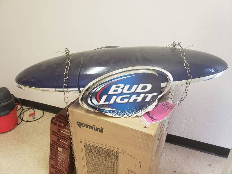 lot 9141 image: Bud Light pool light