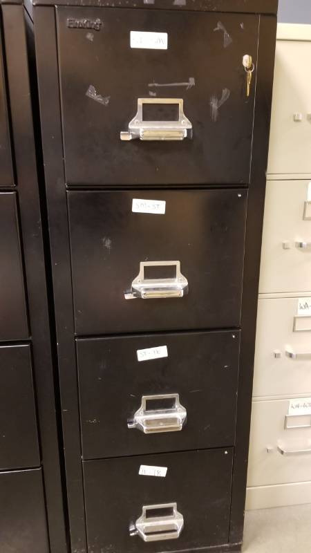 lot 9034 image: Fire king 4 drawer filing cabinet With keys