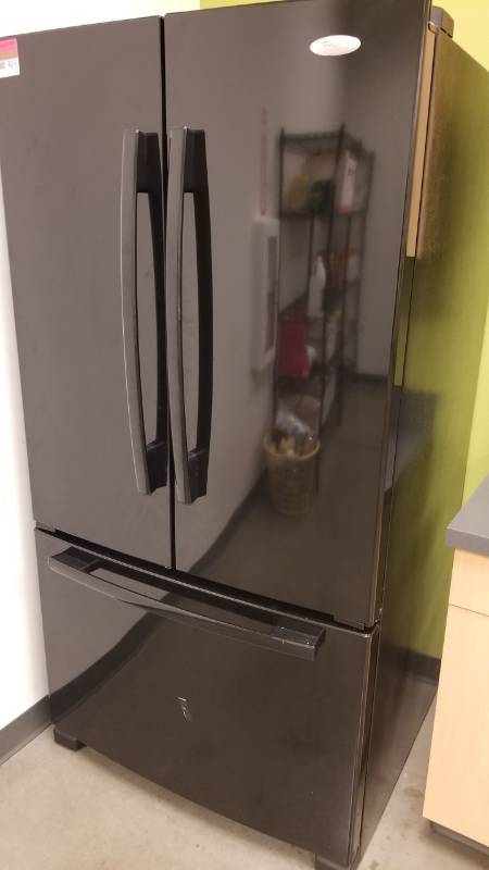 lot 9055 image: Beautiful Whirlpool gold refrigerator freezer