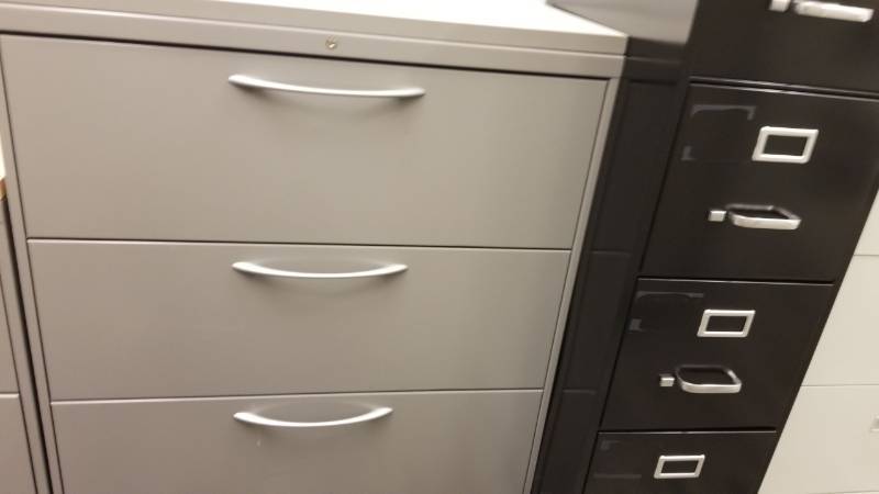 lot 9087 image: Nice 3 drawer lateral file cabinet