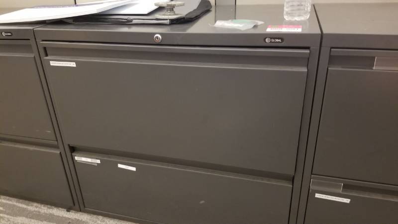 lot 9094 image: Global 2 drawer file cabinet