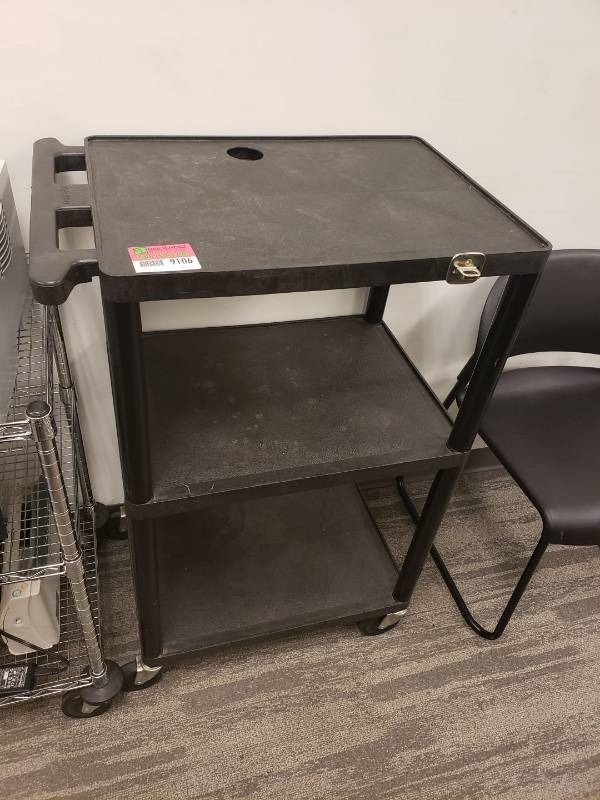 lot 9106 image: AV cart