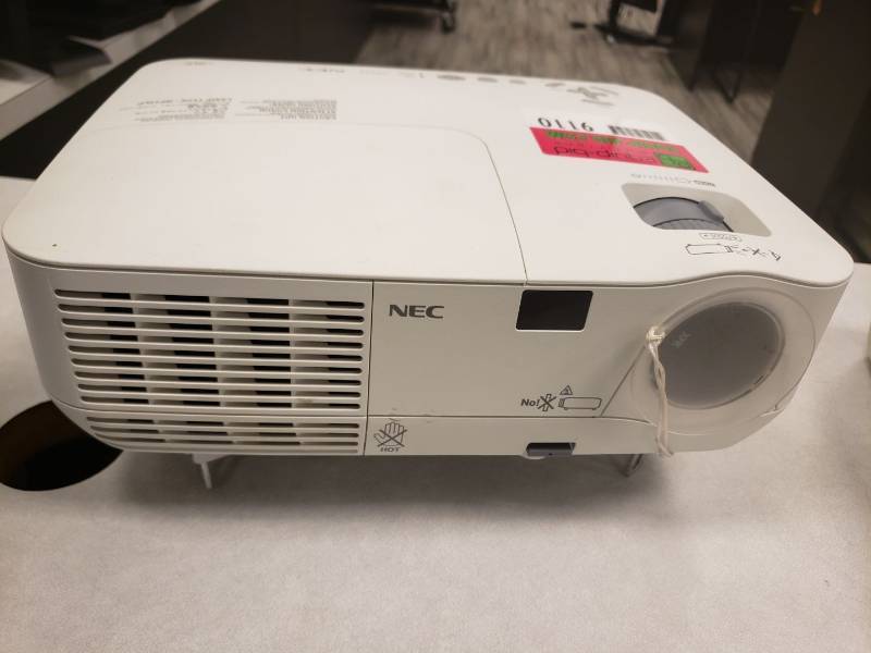 lot 9110 image: NEC NP115 projector