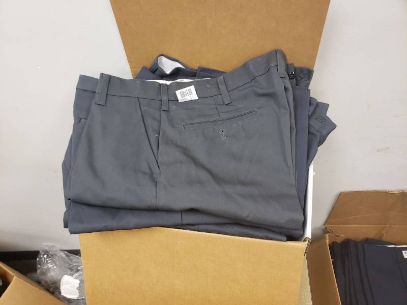 lot 9174 image: Box of (18) work pants