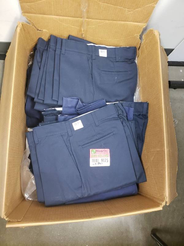 lot 9175 image: (20) work pants