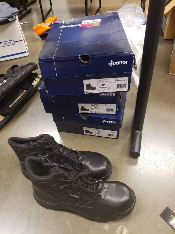 lot 9179 image: (3) pairs of work boots
