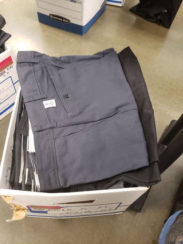 lot 9183 image: (16) work pants