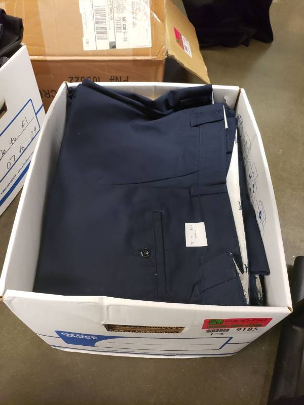 lot 9185 image: (12) work pants