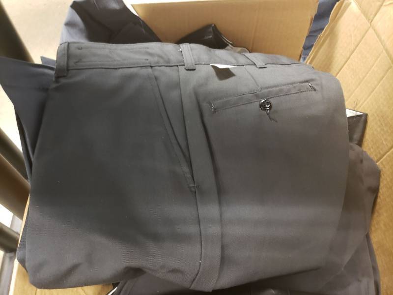 lot 9189 image: (26) work pants