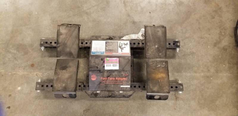 lot 8201 image: MAC Tools Fuel Tank Adapter FTZ93350