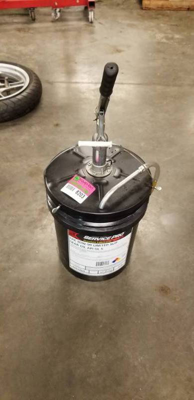 lot 8203 image: ServicePro SAE 80W-90 Limited Slip Gear Oil API GL-5