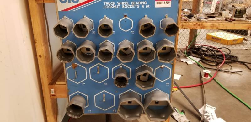 lot 8219 image: OTC Truck Wheel Bearing Locknut Sockets Set - 6pt with Display Rack