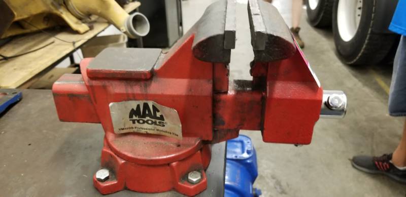 MAC Tools VM45DB Pro Workshop Vise Buyer Must Remove Mechanical Vatterott College Forklift MAC Tool Chests Freightliner Scissor Lift HVAC Challenger Lift by MAC Snap On Mac Tools Equip Bid