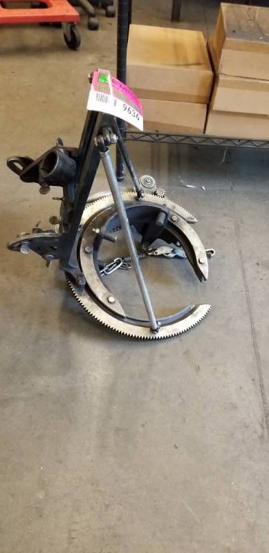 lot 9636 image: Industrial Tool